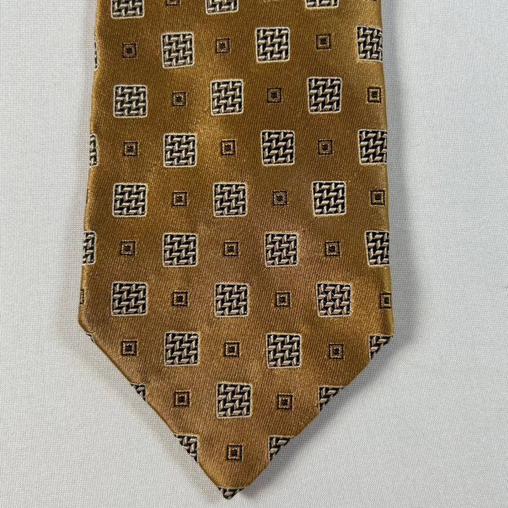 Ermenegildo Zegna Tie Mens Gold Geometric 100% Silk Made In Italy 60x3.5"